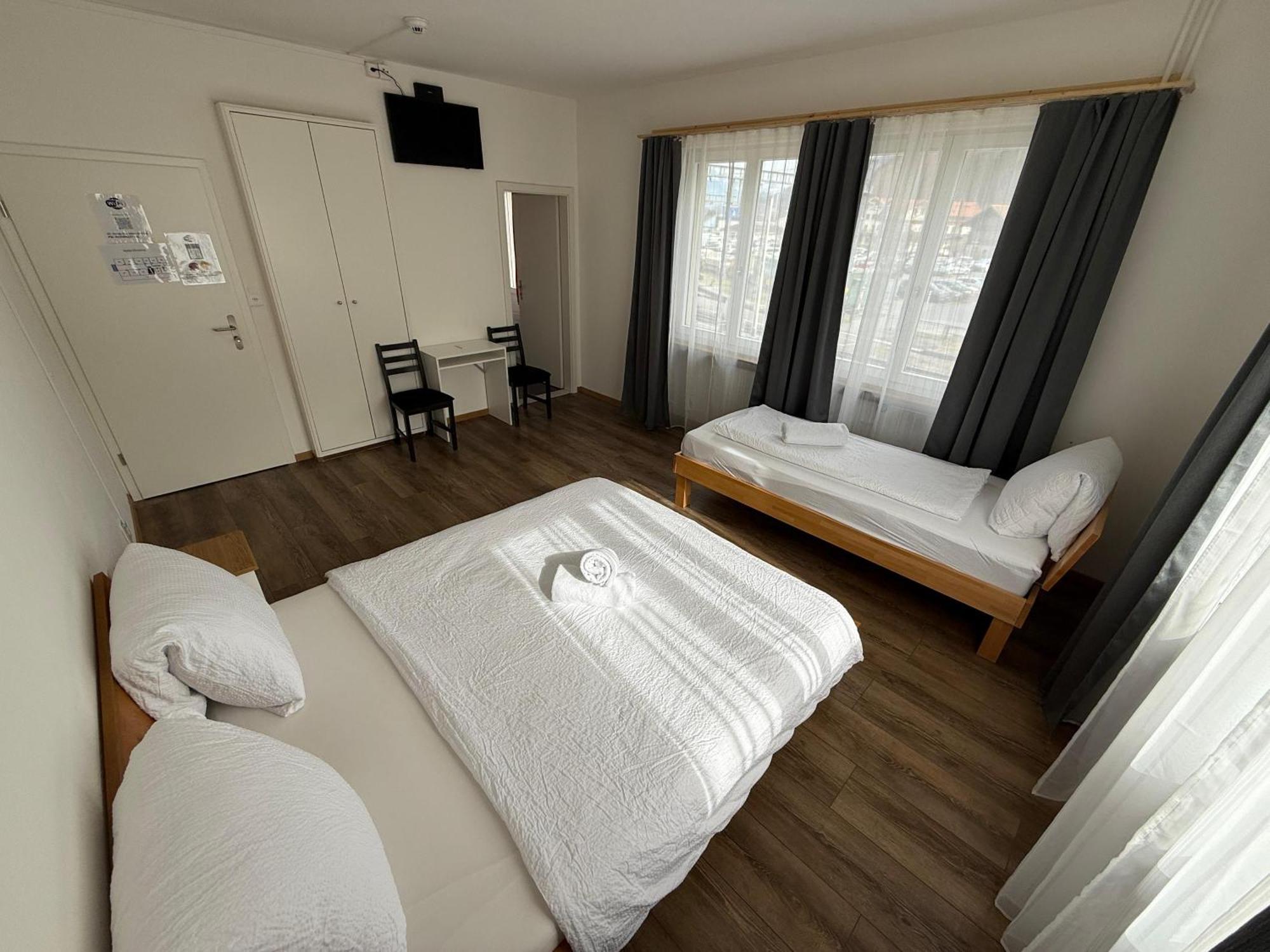 Hotel Christina Вильдерсвиль Экстерьер фото